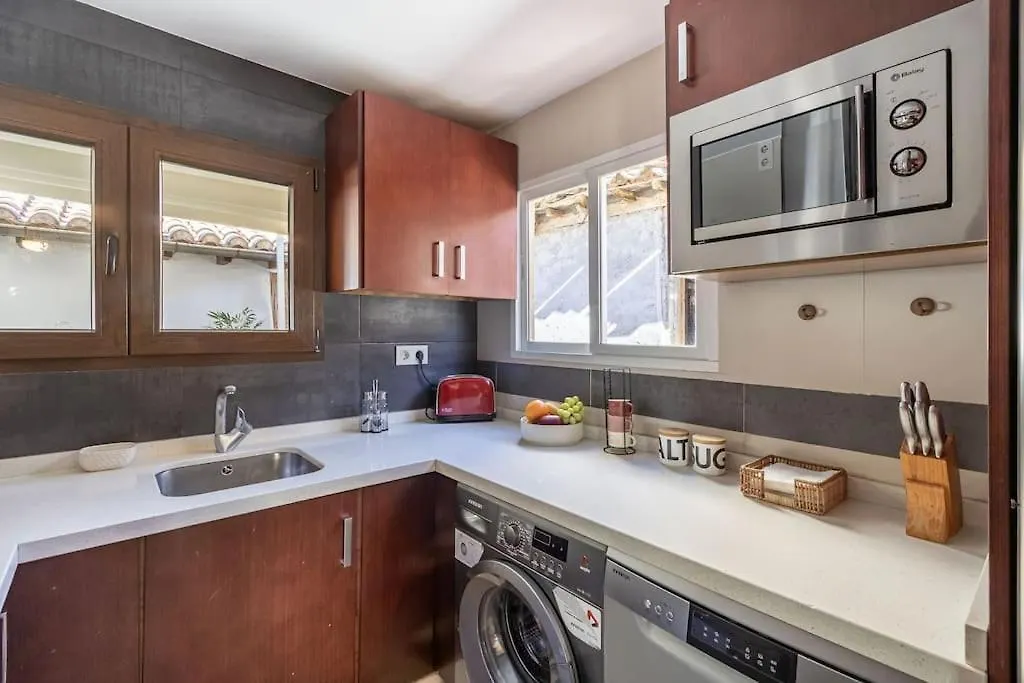 Apartamento Con Terraza A 4 Minutos De La Catedral Granada 0*,